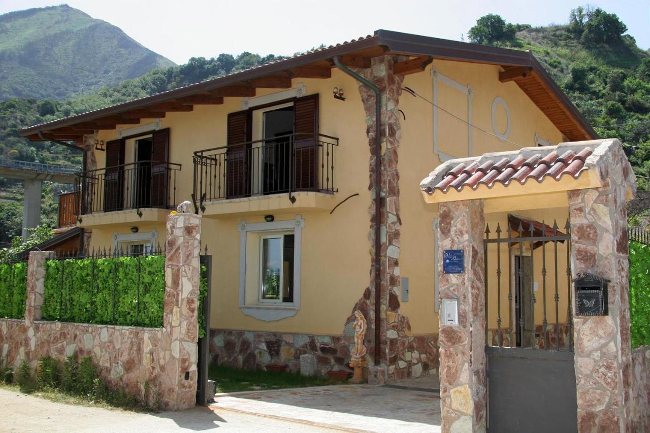 Villa Paladino - B&B E Guest House 쉴라 외부 사진
