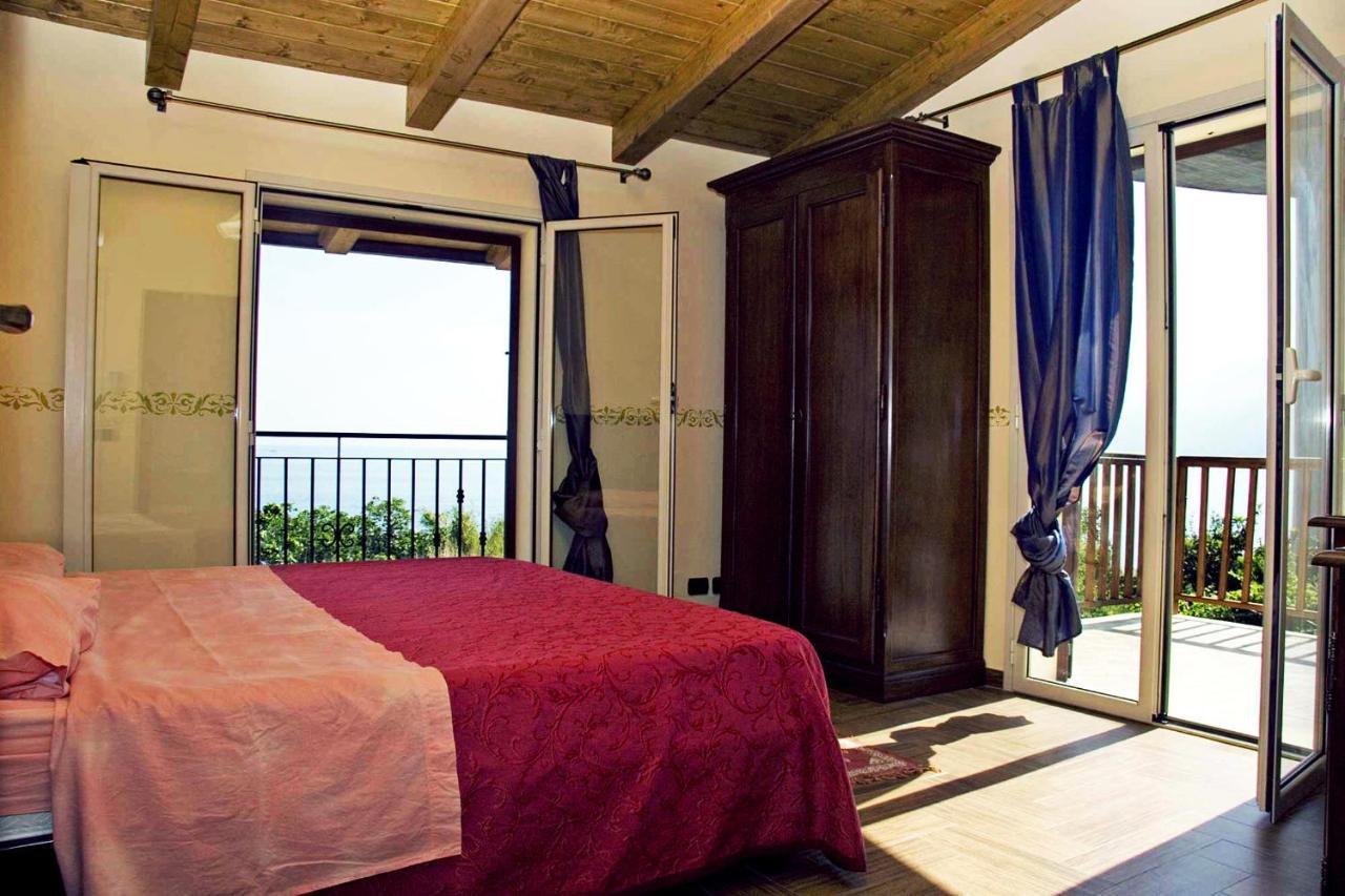 Villa Paladino - B&B E Guest House 쉴라 외부 사진