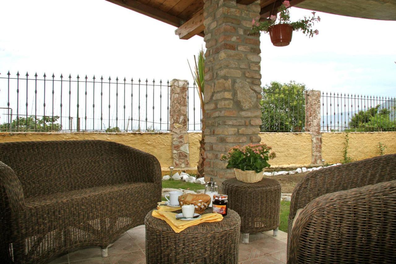 Villa Paladino - B&B E Guest House 쉴라 외부 사진